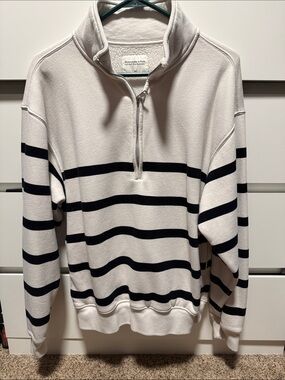 Abercrombie & Fitch Cream and Black Striped Half-Zip Sweater